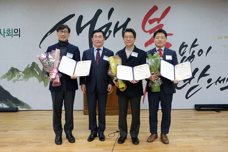 클릭하시면 원래크기의 이미지가 보여집니다